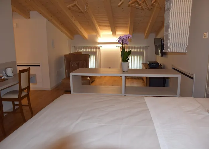 Residenza Ai Capitelli * سواف