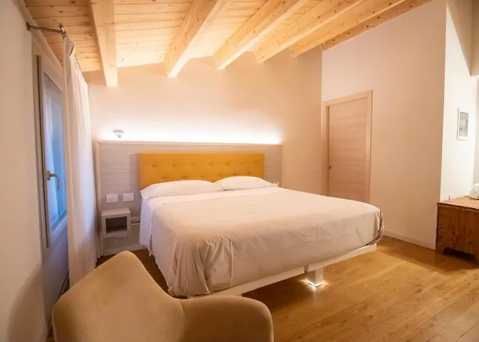 Residenza Ai Capitelli Fogadó Soave